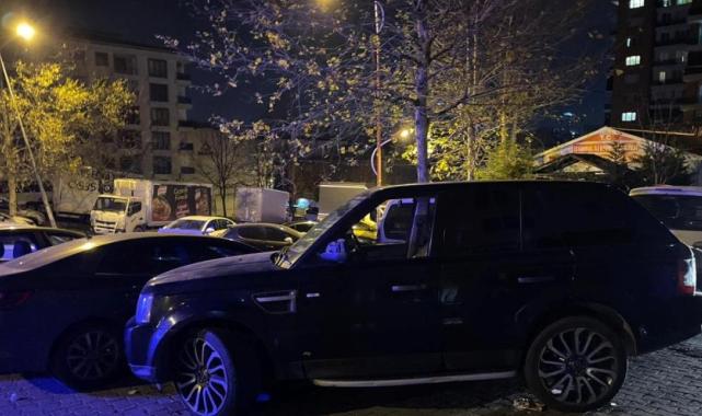 İstanbul Esenyurt'ta seyir halindeki araca silahlı saldırı