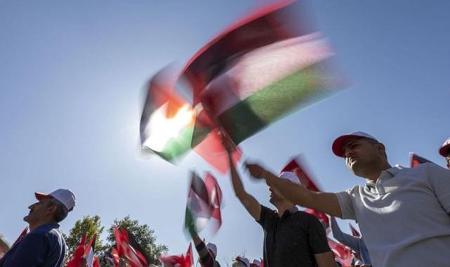 İstanbul'da Filistin için tarihi yürüyüş: Yüz binler destek için bir araya gelecek