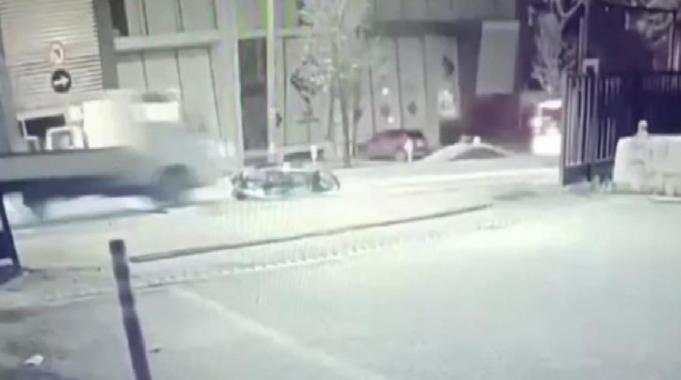 İstanbul'da İBB'nin ihmali ölüm getirdi: İmam cami yolunda kamyonetin altında kaldı