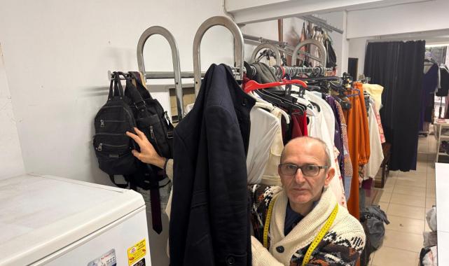 İstanbul'da  terzinin para dolu zarflarını teker teker çaldı