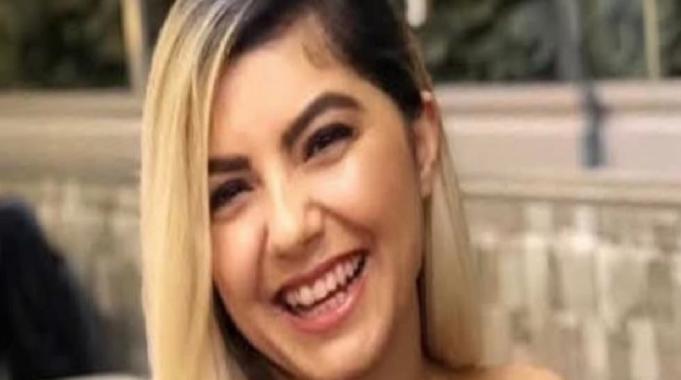 İzmir'de doğumda beyne pıhtı atan Özge hemşire hayatını kaybetti