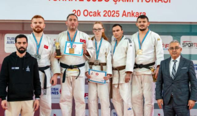 İzmirli sporcular 9 madalya ile gurur yaşattı