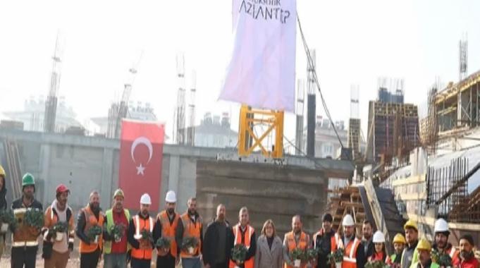 Kamil Ocak Spor Salonu yükseliyor