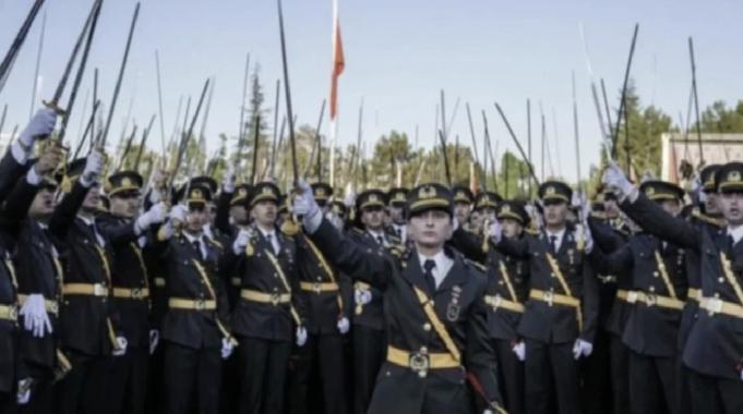 Kılıçlı yemin soruşturması: Teğmenler için karar günü