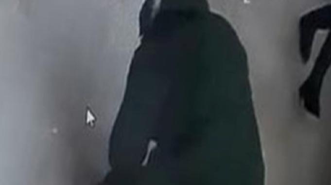 Kocaeli&#039;de sokak ortasındaki silahlı saldırı kameraya yansıdı