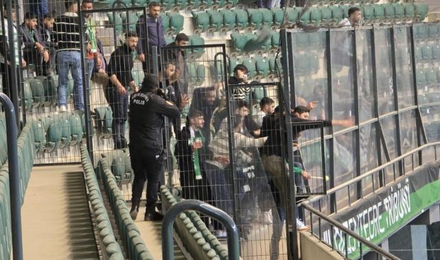 Kocaelispor - Iğdır maçında tribünlerde olay çıktı