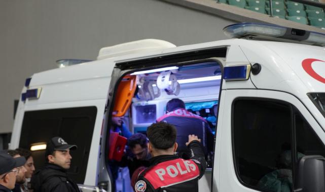 Kocaelispor - Iğdır maçında tribünlerde olay çıktı