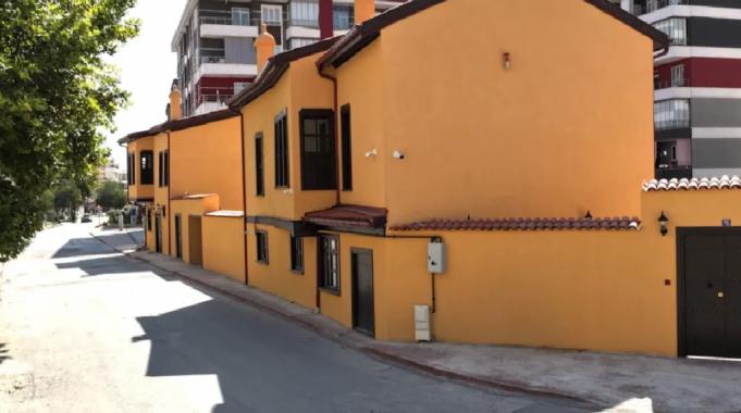 Konya Karatay&#039;da tarihi evler yeniden canlanıyor