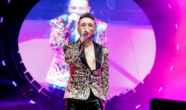 Mabel Matiz'den 360 derece '14 Şubat' şovu!