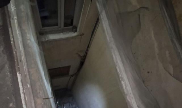 Mersin'de havalandırma boşluğuna düşen çocuk ağır yaralandı