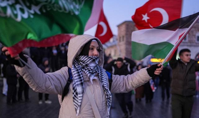 Milyonlar Galata'ya akın etti: Gazze'deki katliama "Dur" de!