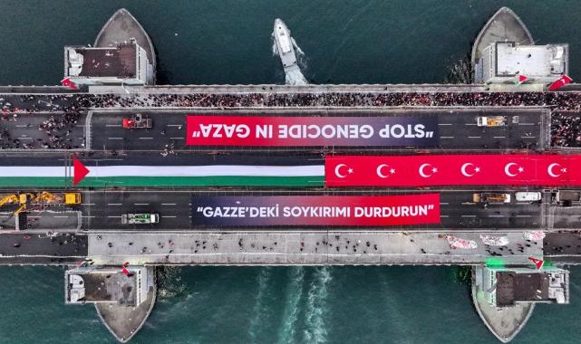 Milyonlar Galata'ya akın etti: Gazze'deki katliama "Dur" de!