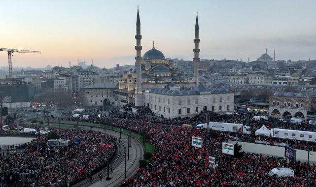 Milyonlar Galata'ya akın etti: Gazze'deki katliama "Dur" de!