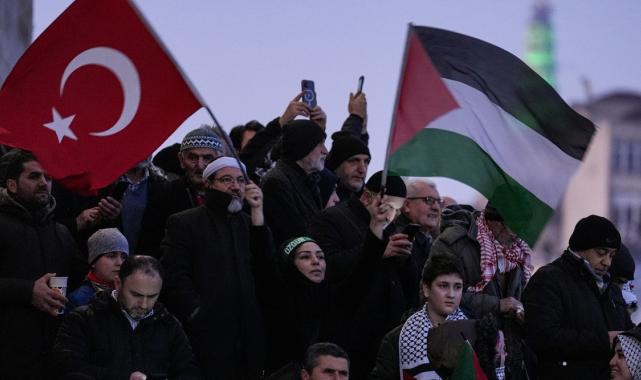 Milyonlar Galata'ya akın etti: Gazze'deki katliama "Dur" de!