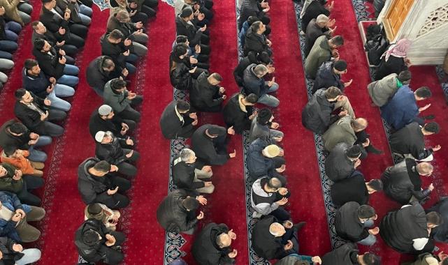 Miraç Kandili yurt genelinde dualarla idrak edildi