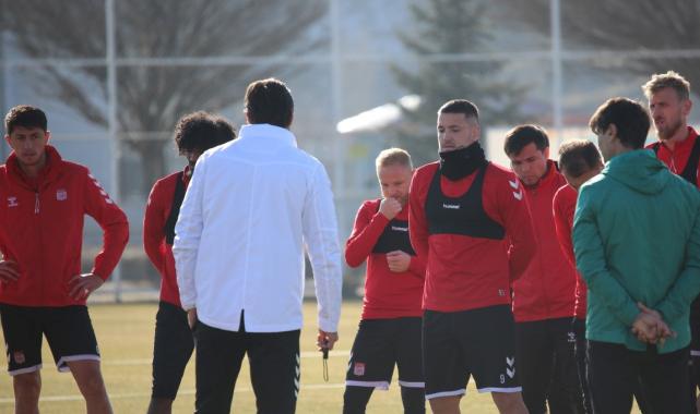 Ömer Erdoğan’dan, Aaron Boupendza sözleri!