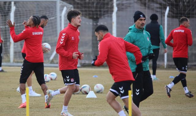 Ömer Erdoğan’dan, Rey Manaj açıklaması: Resmi bir teklif gelmedi