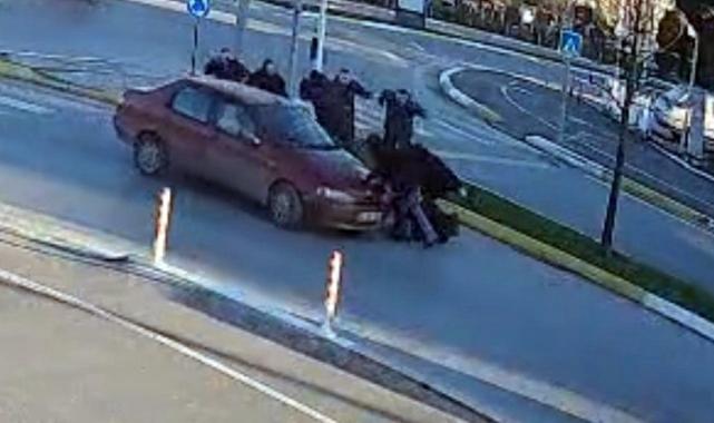 Sakarya'da yaya geçidinde aracın çarptığı kadının üzerinden başka bir otomobil geçti