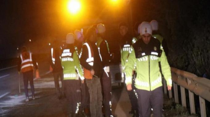 Sakarya&#039;daki feci kazada acı detay: Kayıp olarak aranıyormuş