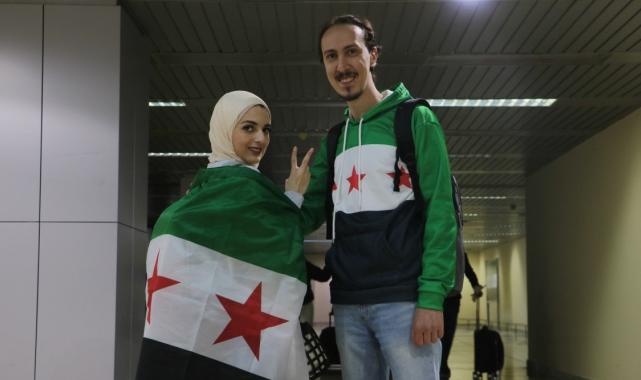 Şam Havalimanı uluslararası uçuşlara açıldı: Suriyelilerin dönüşleri hızlandı