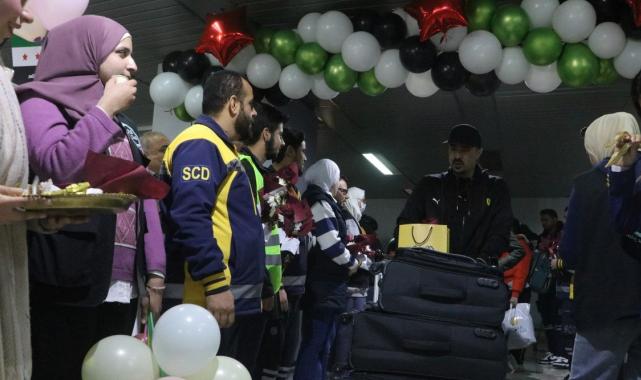 Şam Havalimanı uluslararası uçuşlara açıldı: Suriyelilerin dönüşleri hızlandı