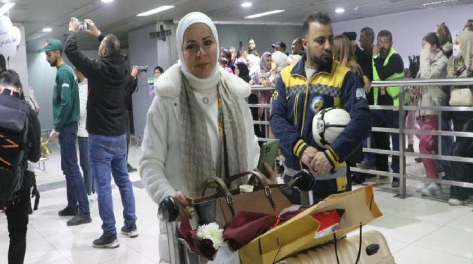 Şam Havalimanı uluslararası uçuşlara açıldı: Suriyelilerin dönüşleri hızlandı