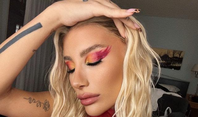 Şarkıcı İrem Derici'den itirafıyla şaşkına uğrattı: "Türkiye'nin en çirkin kadınıydım"