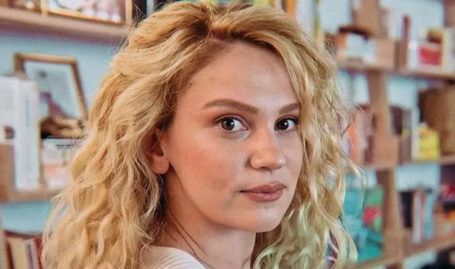 Serenay Sarıkaya ve menajeri hakkındaki skandal iddialar ortaya atılmıştı! Ünlü isimlerden tepki yağdı