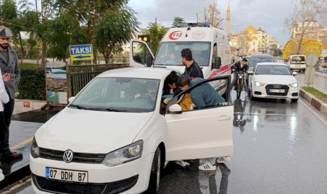 Antalya'da kaza yapan sürücü şoka girdi