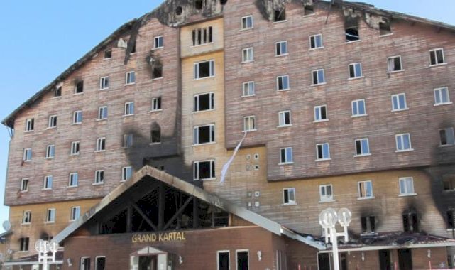 Çalışma ve Sosyal Güvenlik Bakanlığı müfettişlerinden yanan otelde inceleme