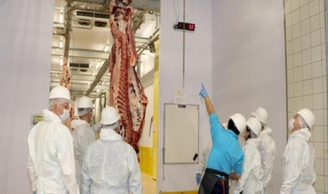 İbrahim Yumaklı duyurdu: Kesimhanelere kamera zorunluluğu geliyor