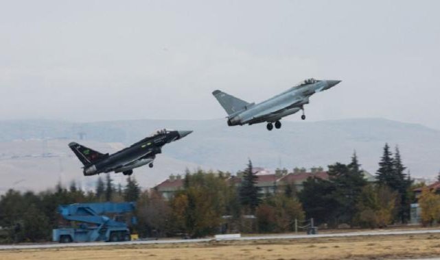Türkiye'nin Eurofighter satın alma potansiyeli Yunanistan'da gündem oldu