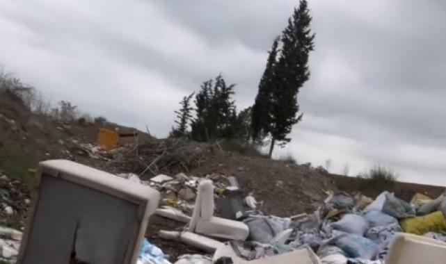 Tuğba Özay çöp yığınını görünce çılgına döndü: Evindeki koltuğu getirip atmış ruh hastası...