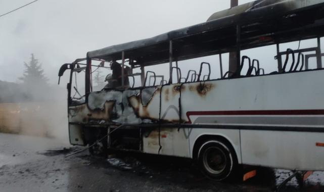 Yalova'da öğrencileri almaya giden serviste yangın çıktı