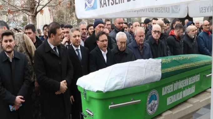 Yangın faciasında vefat eden Eslem Uyanık&#039;ın cenazesi Kayseri&#039;de toprağa verildi