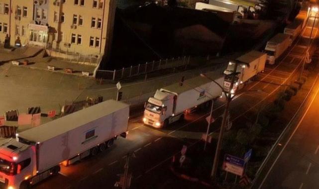 Yardım tırları Türkiye üzerinden Suriye’ye gidiyor