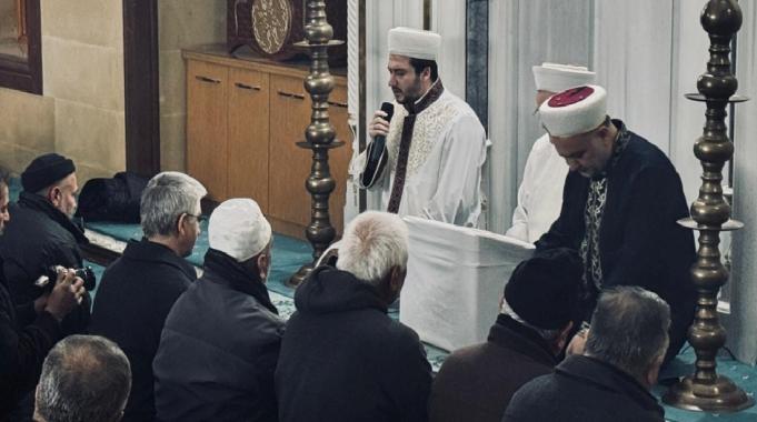 6 Şubat depreminin yıl dönümünde camilerde dua okundu