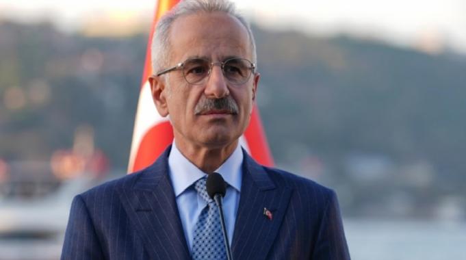 Abdulkadir Uraloğlu: 16 yaş altı çocuklara sosyal medya kullanımı sınırlandırılacak