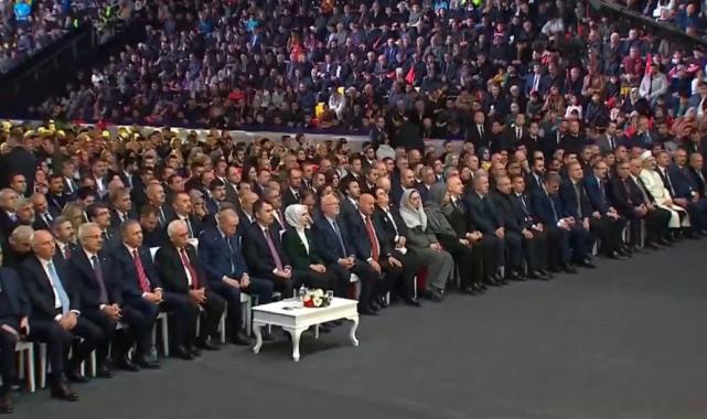 Adıyaman'da 'Bir Oluruz' anma programında deprem şehitleri için Kur'an tilaveti