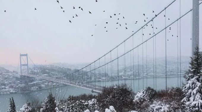 AKOM&#039;dan İstanbul&#039;a uyarı: Yoğun kar geçişleri bekleniyor