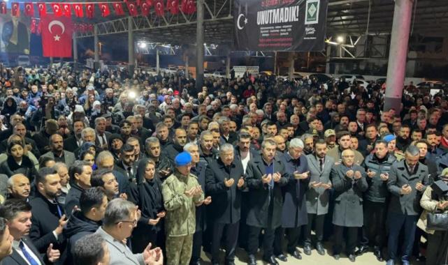 Asrın felaketinin 2'nci yıl dönümü: Kaybedilenler anısına sessiz yürüyüşler düzenlendi