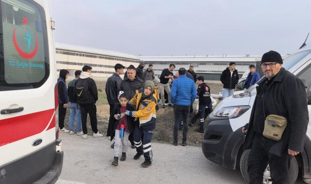 Bursa'da öğrenci servisi kaza yaptı: 10 yaralı