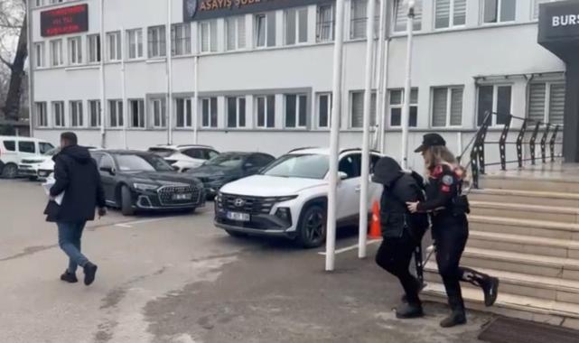 Bursa'da 'polisim' yalanıyla vatandaşı 300 bin TL dolandırdı