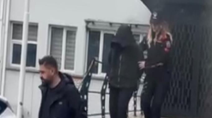 Bursa&#039;da &#039;polisim&#039; yalanıyla vatandaşı 300 bin TL dolandırdı