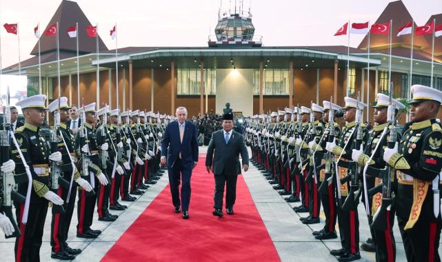 Cumhurbaşkanı Erdoğan Endonezya’dan ayrıldı