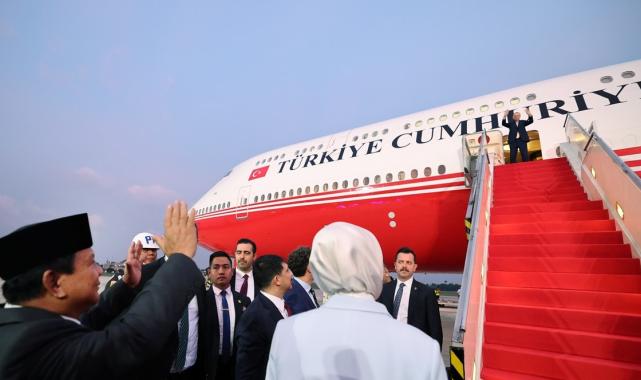 Cumhurbaşkanı Erdoğan Endonezya’dan ayrıldı