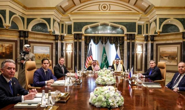 Donald Trump: Putin ile bu ay içinde görüşebiliriz