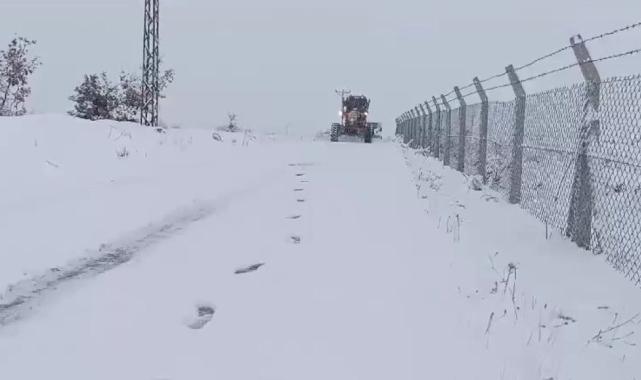 Elazığ'da kar yağışı sürüyor