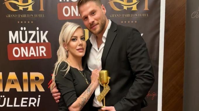 Eşi çılgına döndü! Bahar Candan Survivor Yunus Emre'ye mesaj attı