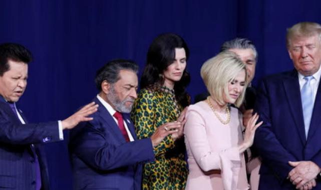 Evanjelik Pastörler, Donald Trump'ı Mesih ilan etti